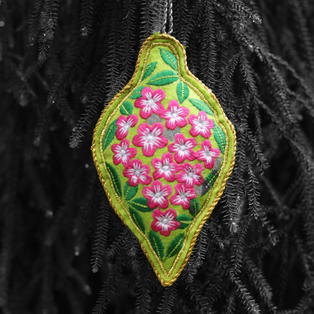 Embroidered ornament - Manuka #1