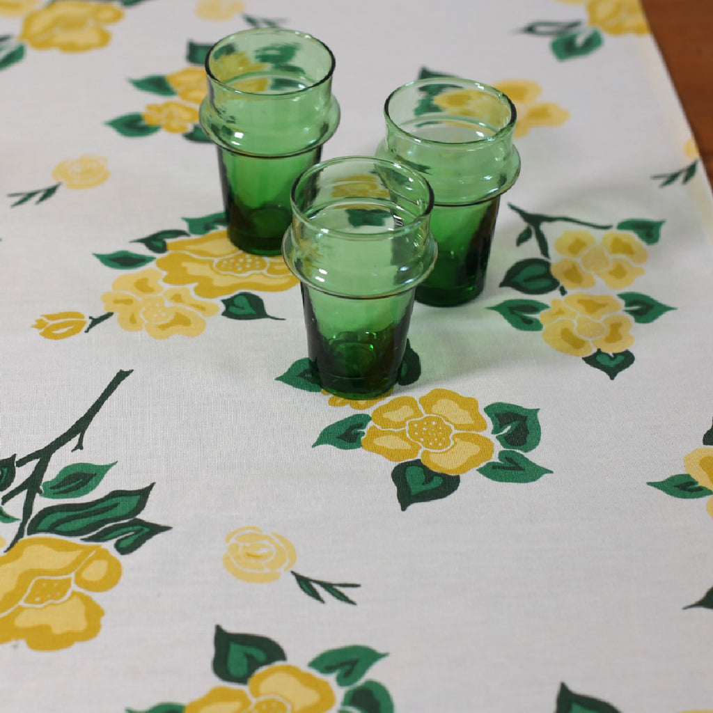 Oneida 'Summer Love' Table Runner